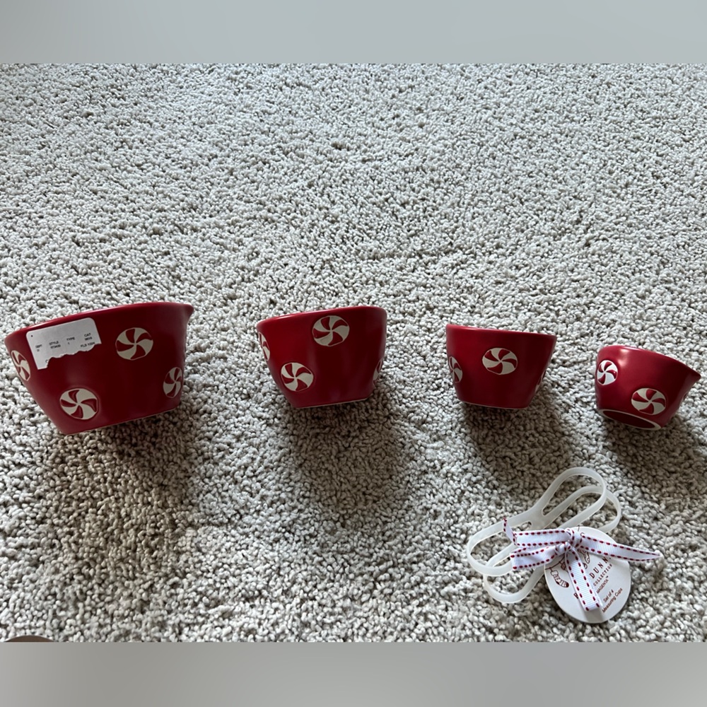 Red Peppermint Measuring Cups - Picture 8 of 9